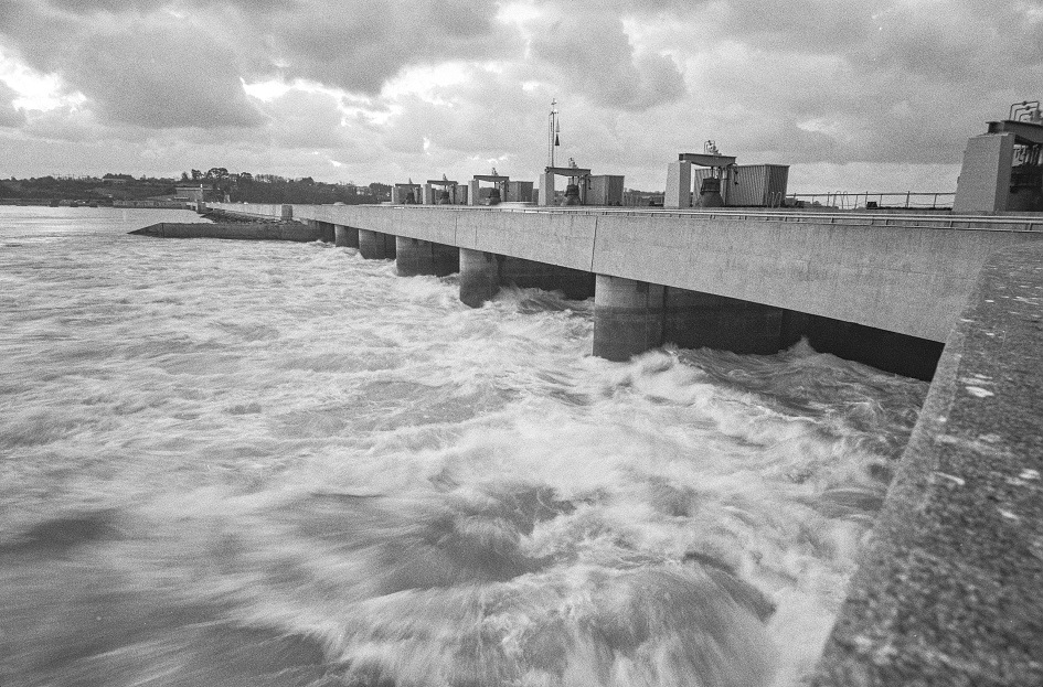 Gezeitenkraftwerk la Rance, Rückstrom während Ebbe