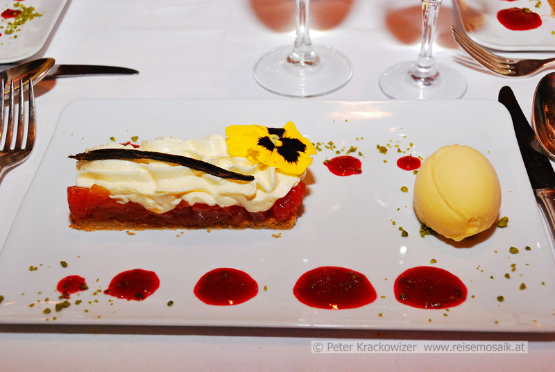 Frankreich, Restaurant La Mère Germaine, Villefranche-sur-Mer, Riviera Côte d'Azur, ein süßes Dessert