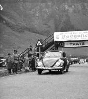 ein Kdf von Prof. Ferdinand Porsche beim Rennen 1938, Bild: Arthur Fenzlau, Quelle Technisches Museum Wien