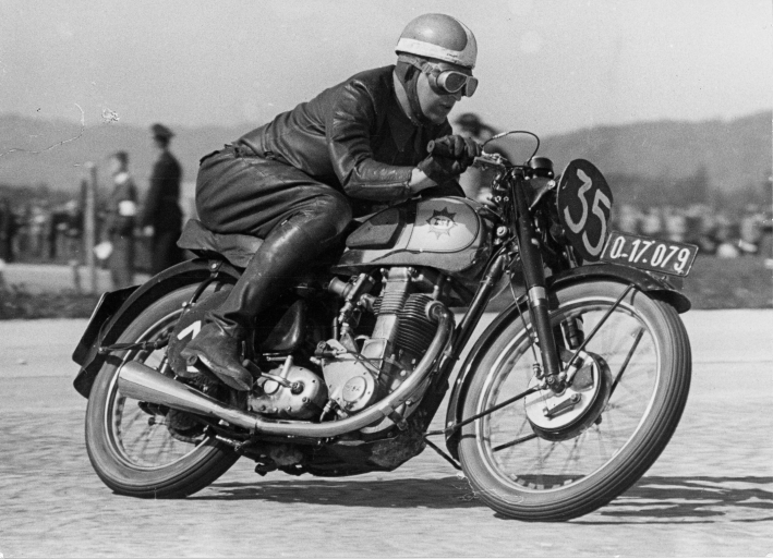 Helmut Krackowizer on BSA, at the 1st-May-Race at Salzburg-Liefering